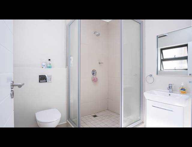 2 BEDROOM APARTMENT FOR SALE IN UMHLANGA RIDGE